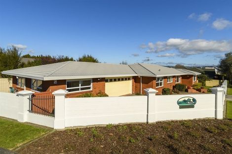 Photo of property in 1 Wakefield Drive, Bethlehem, Tauranga, 3110