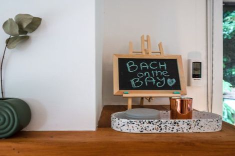 Photo of property in 17 Glen Brook Road, Omiha, Waiheke Island, 1081