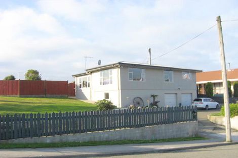 Photo of property in 23 Perth Street, South Hill, Oamaru, 9400