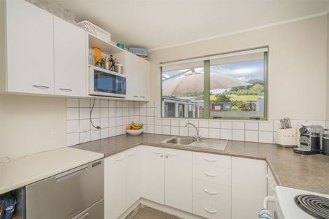 Photo of property in 23 Hawk Hill Crescent, Cooks Beach, Whitianga, 3591