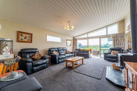 Photo of property in 215 Douglas Street, Highfield, Timaru, 7910