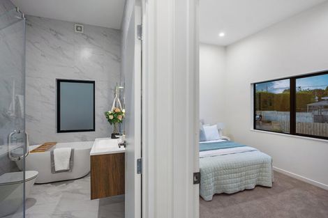 Photo of property in 41b Sunnynook Road, Forrest Hill, Auckland, 0620