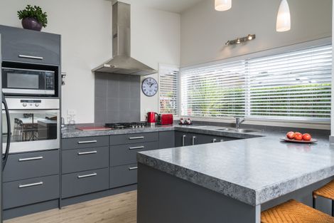 Photo of property in 11 Kakapo Place, Mangawhai, 0505