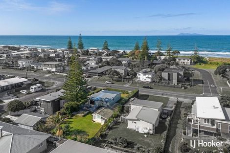 Photo of property in 84 Seaforth Road, Waihi Beach, 3611