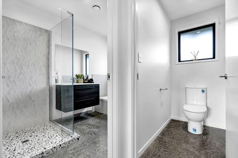 Photo of property in 9b James Drive, Bell Block, New Plymouth, 4312