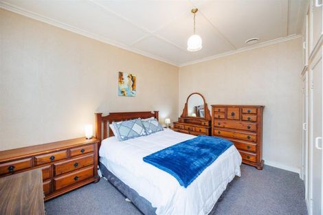 Photo of property in 121/123 High Street, Bulls, 4818