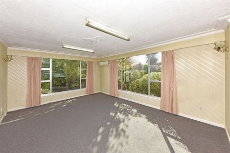 Photo of property in 429 Avonhead Road, Avonhead, Christchurch, 8042