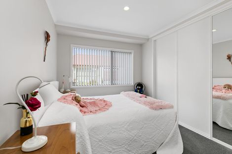 Photo of property in Trackside Villas, 27/91 Mako Mako Road, Levin, 5510