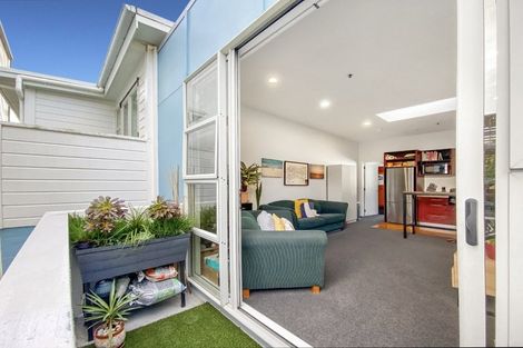 Photo of property in 21/30 Hanson Street, Mount Cook, Wellington, 6021