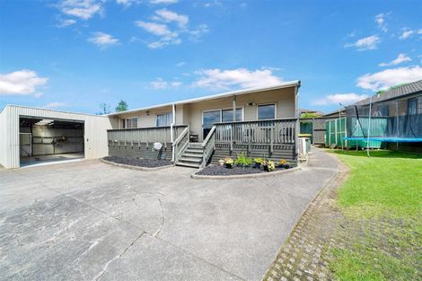Photo of property in 56 Makora Road, Massey, Auckland, 0614
