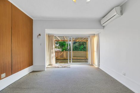 Photo of property in 48 Wainui Avenue, Point Chevalier, Auckland, 1022