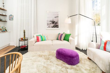 Photo of property in 18 Portland Crescent, Thorndon, Wellington, 6011