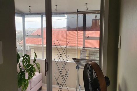 Photo of property in 33 Ernest Street, Ranui, Porirua, 5024