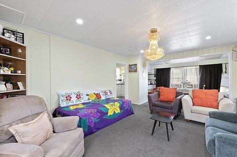 Photo of property in 32a Waipapa Crescent, Otara, Auckland, 2023