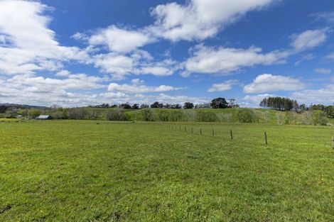 Photo of property in 219 Forestry Road, Waitoki, Kaukapakapa, 0871