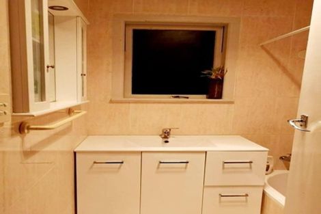 Photo of property in 57 Farquhar Road, Glendene, Auckland, 0602