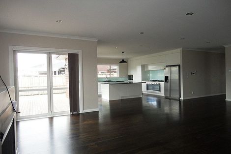 Photo of property in 4 Rossini Court, Karaka, Papakura, 2113