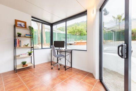 Photo of property in 5 Kotare Street, Waikanae, 5036
