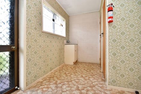 Photo of property in 2/1 Sari Place, Massey, Auckland, 0614