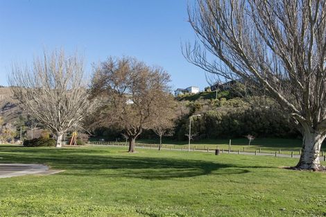 Photo of property in 20 Cave Terrace, Redcliffs, Christchurch, 8081