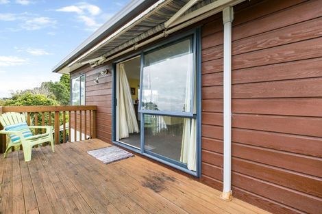 Photo of property in 3/20 Glen Vista Place, Bayview, Auckland, 0629