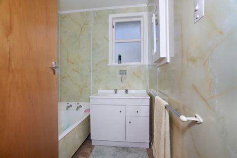 Photo of property in 9 Meyer Crescent, Marton, 4710