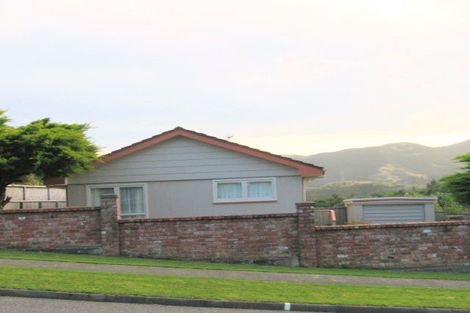 Photo of property in 14 Invercargill Drive, Kelson, Lower Hutt, 5010