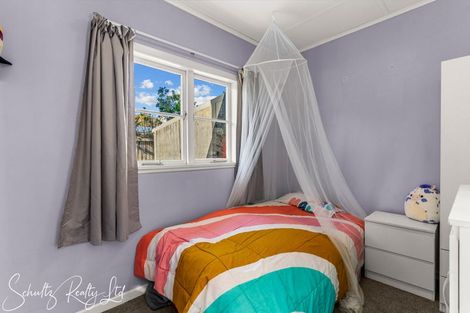 Photo of property in 17a Ash Street, Maungaturoto, 0520