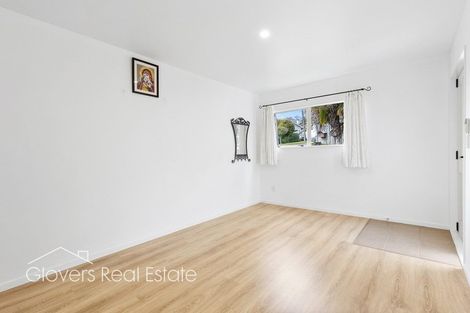 Photo of property in 2/18 Wattle Street, New Lynn, Auckland, 0600