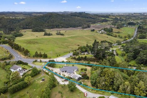 Photo of property in 309 Kahikatea Flat Road, Waitoki, Kaukapakapa, 0871