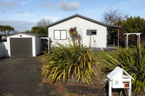 Photo of property in 21 Bartholomew Drive, Nawton, Hamilton, 3200