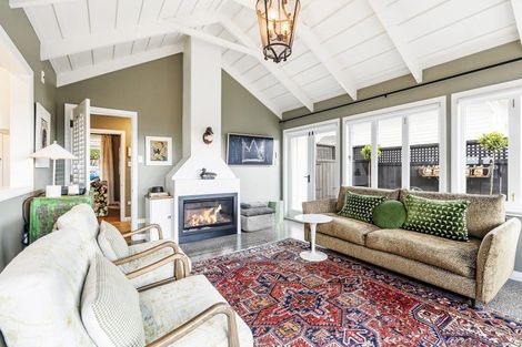 Photo of property in 89 Pendarves Street, New Plymouth, 4310