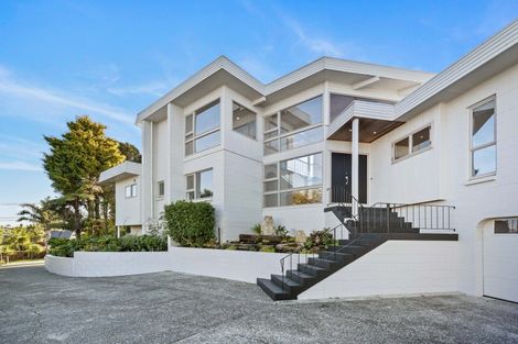Photo of property in 825 Beach Road, Browns Bay, Auckland, 0630