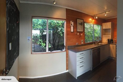 Photo of property in 1/633 Glenfield Road, Totara Vale, Auckland, 0629