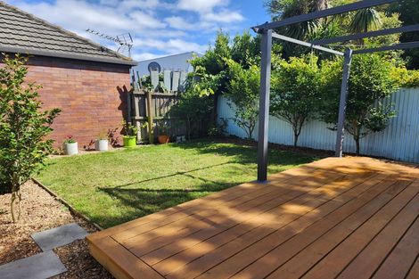 Photo of property in 77 Mackworth Street, Woolston, Christchurch, 8062