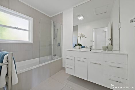 Photo of property in 42 Upper Harbour Drive, Greenhithe, Auckland, 0632