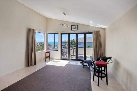 Photo of property in 385a Oceanbeach Road, Mount Maunganui, 3116