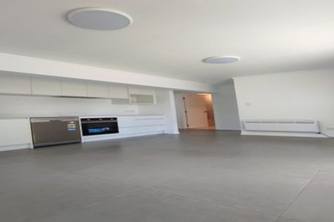 Photo of property in 18 Gretel Place, Hillcrest, Auckland, 0627