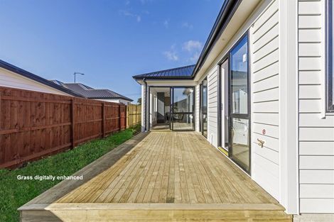 Photo of property in 63 Nobilo Road, Kumeu, 0810
