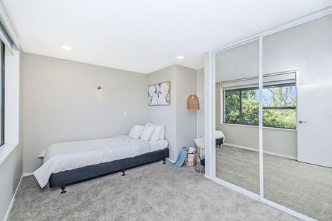 Photo of property in 10 Bengal Drive, Cashmere, Christchurch, 8022