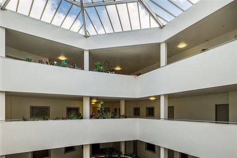 Photo of property in Stadium Garden Flats, 413/107 Thorndon Quay, Pipitea, Wellington, 6011