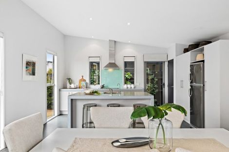 Photo of property in 11 Tuna Place, Omaha, 0986