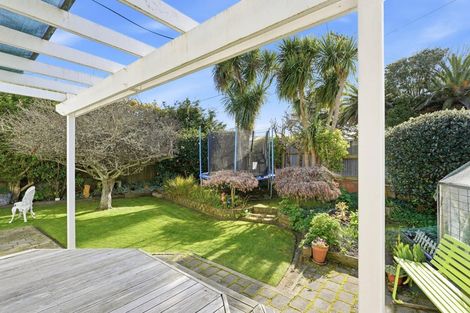 Photo of property in 5 Eaton Crescent, Otamatea, Whanganui, 4500