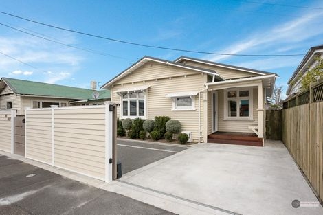 Photo of property in 24 South Street, Petone, Lower Hutt, 5012