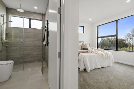 Photo of property in 18 Yellow Pear Lane, Karaka, 2578