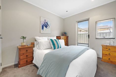 Photo of property in 6 Culver Terrace, Howick, Auckland, 2014