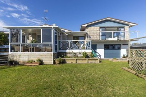 Photo of property in 19 Darwin Crescent, Spotswood, New Plymouth, 4310