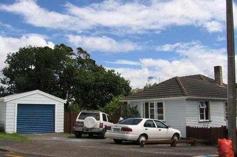 Photo of property in 23 Otakau Road, Milford, Auckland, 0620