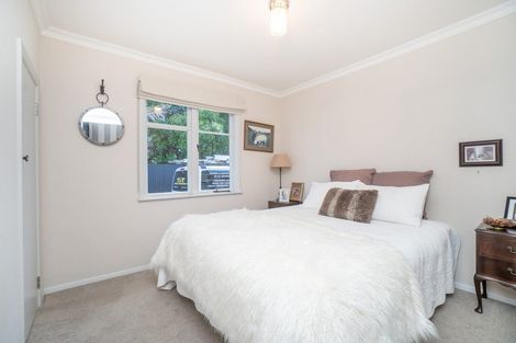 Photo of property in 4 Brett Place, Takaro, Palmerston North, 4412