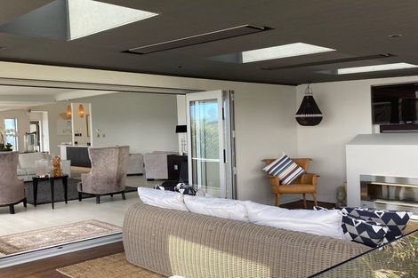 Photo of property in 6 Dunkeld Lane, Redcliffs, Christchurch, 8081